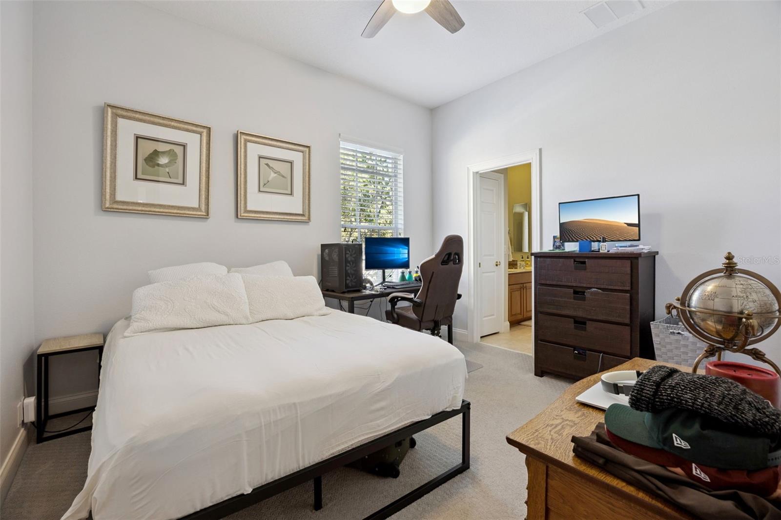 Image 20 of 35 For 11917 Camden Park Drive