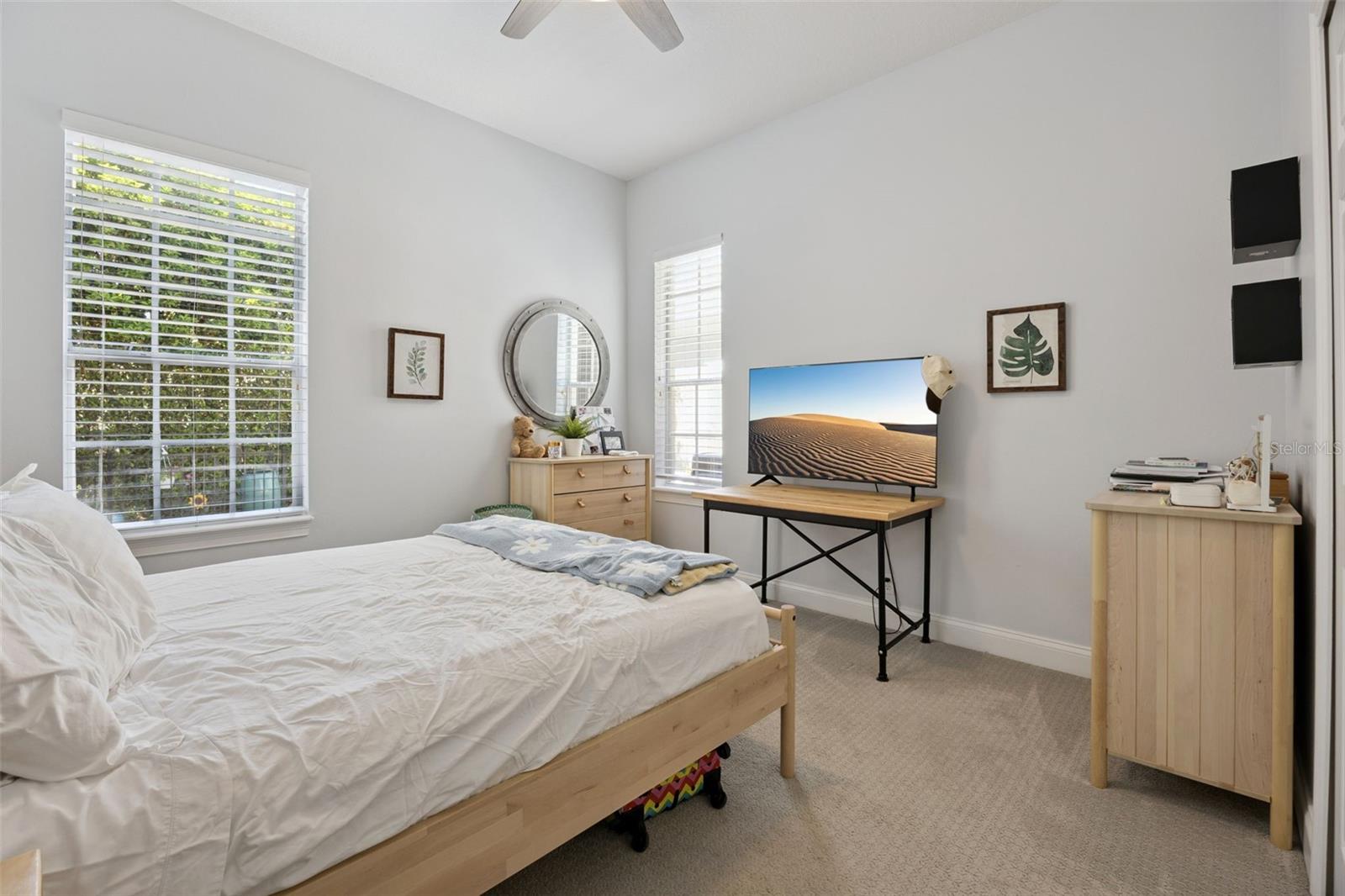 Image 21 of 35 For 11917 Camden Park Drive