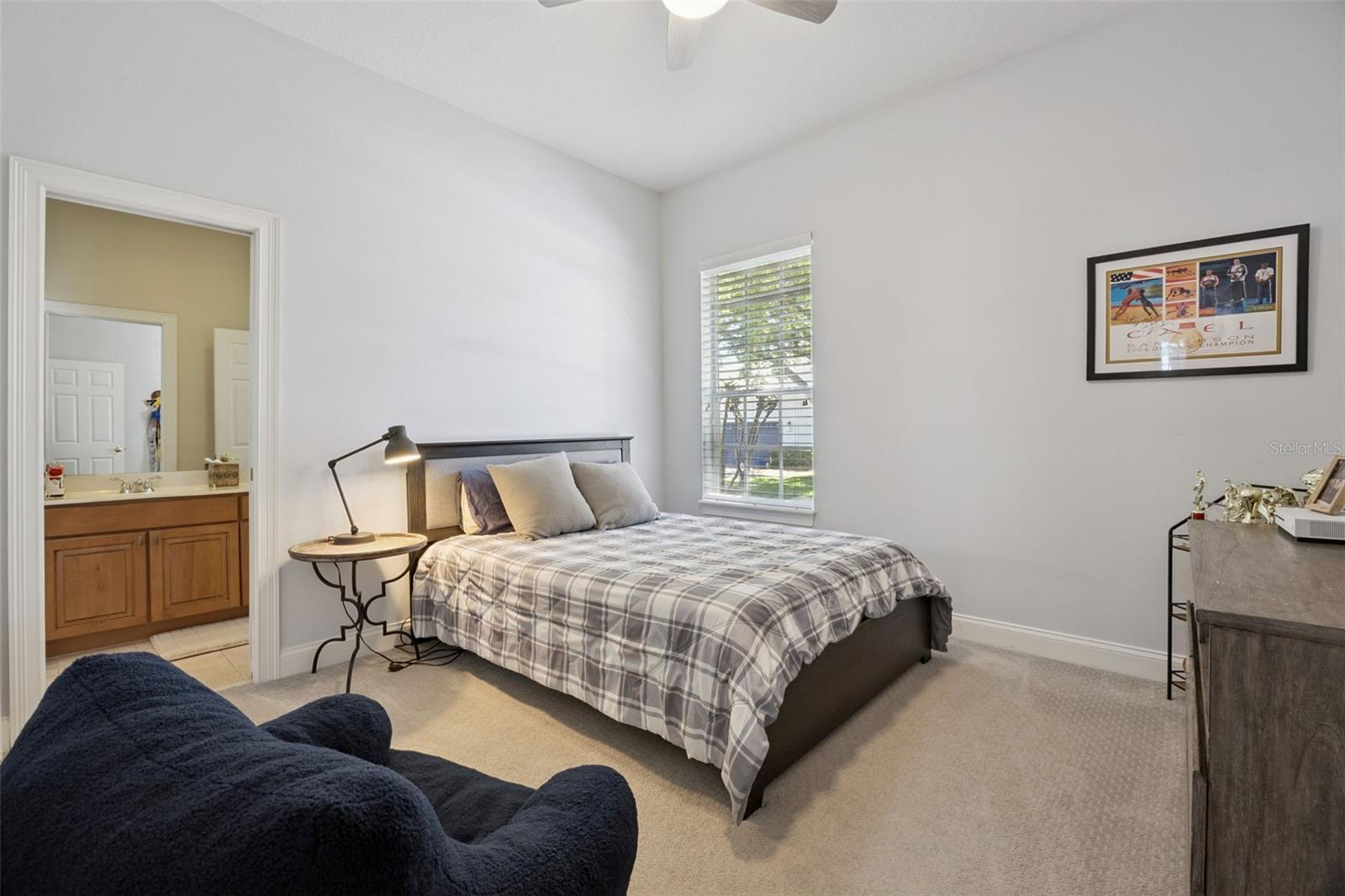 Image 23 of 35 For 11917 Camden Park Drive