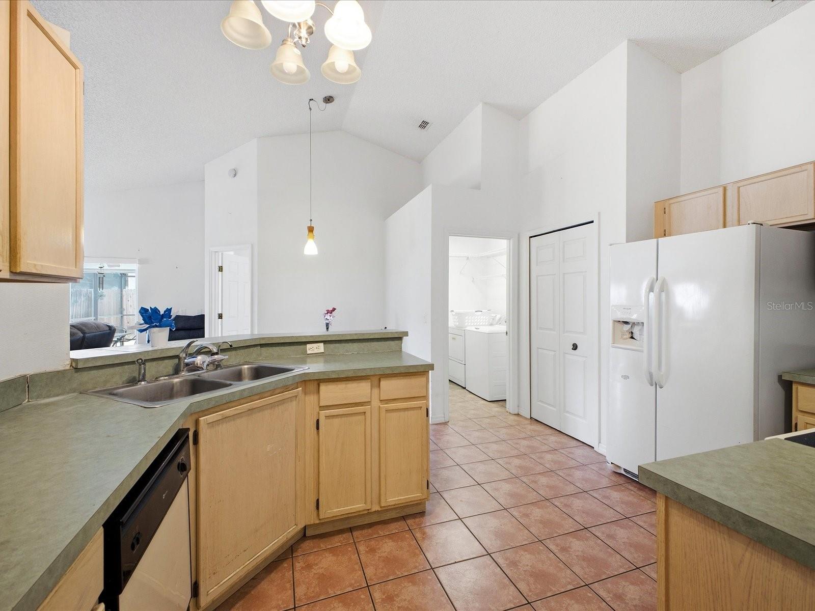 Image 14 of 45 For 1218 Whitewood Way