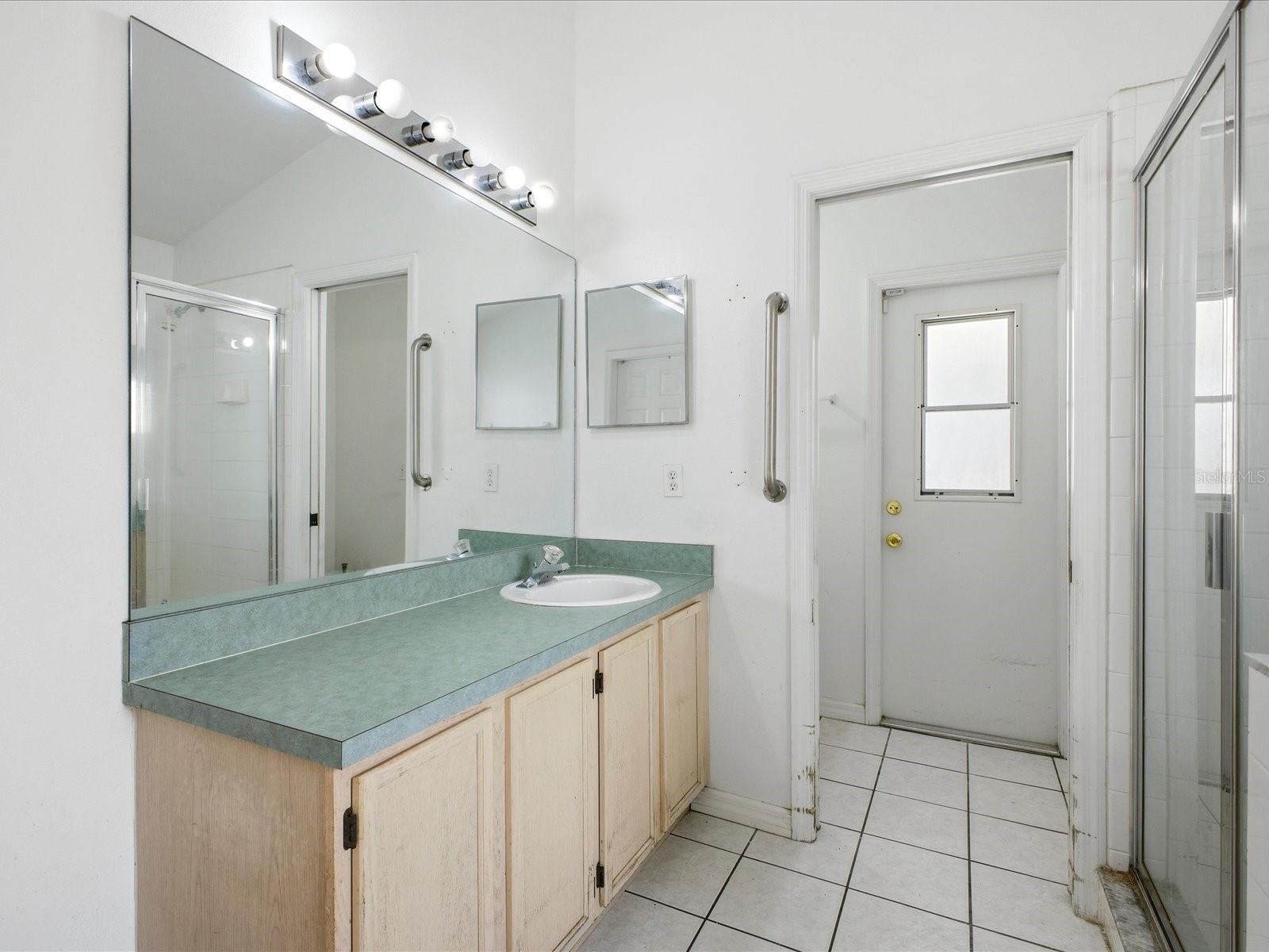 Image 25 of 45 For 1218 Whitewood Way