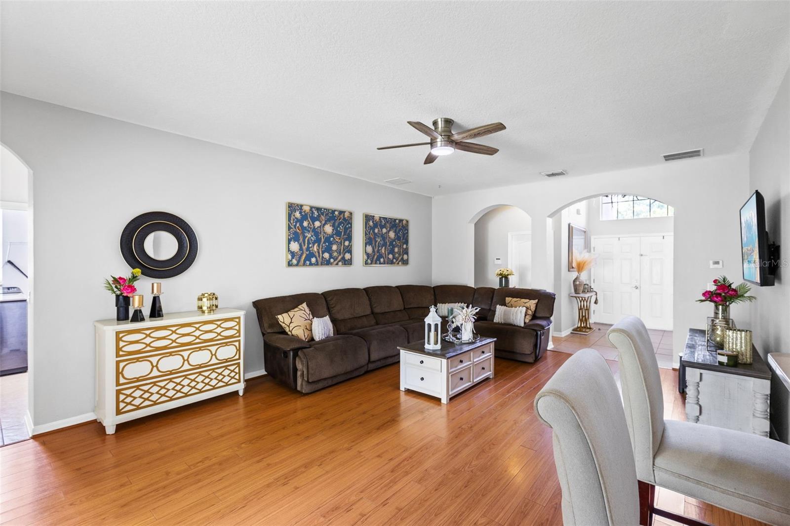 Image 13 of 39 For 529 Cortona Drive