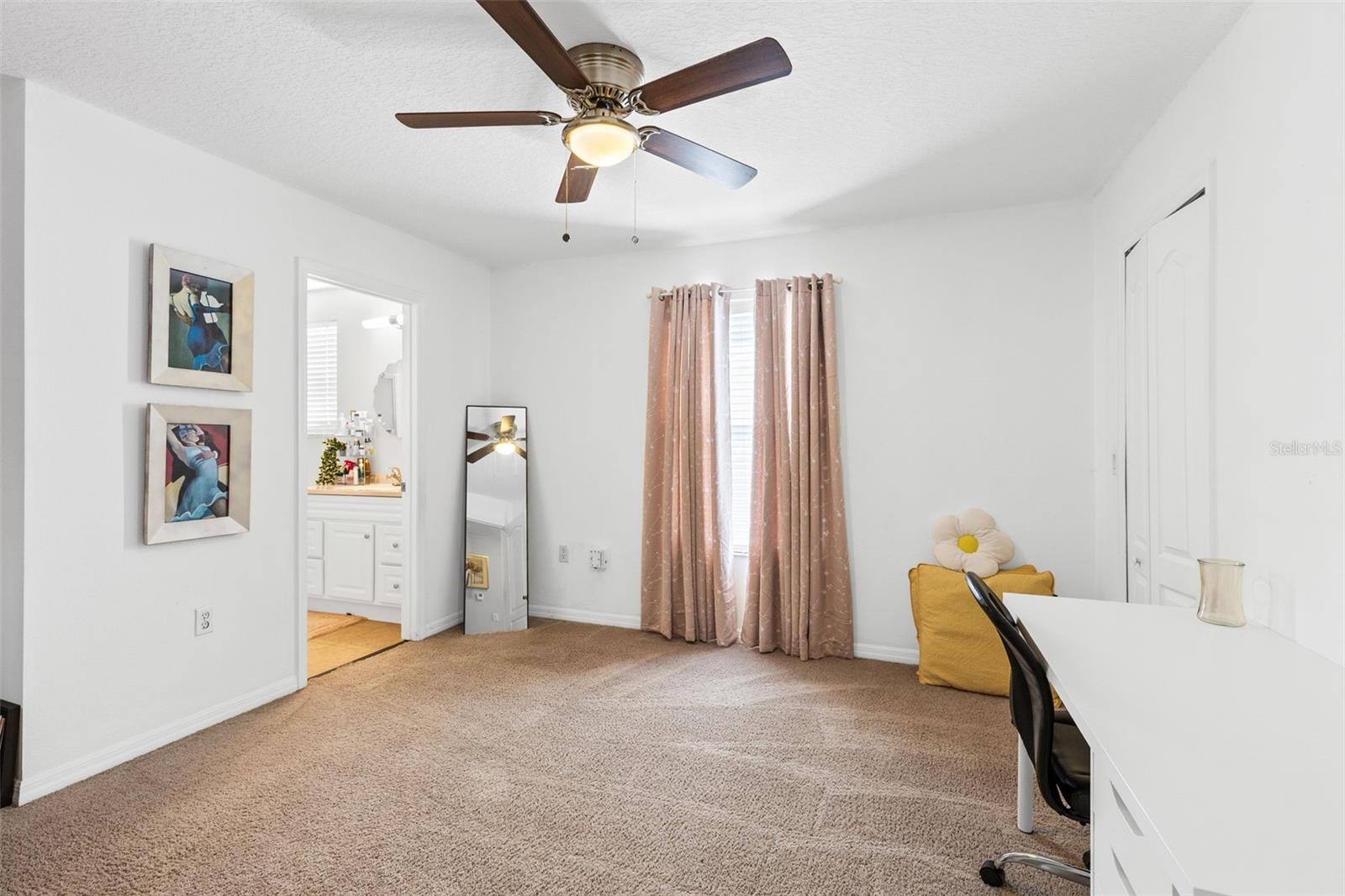 Image 16 of 39 For 529 Cortona Drive