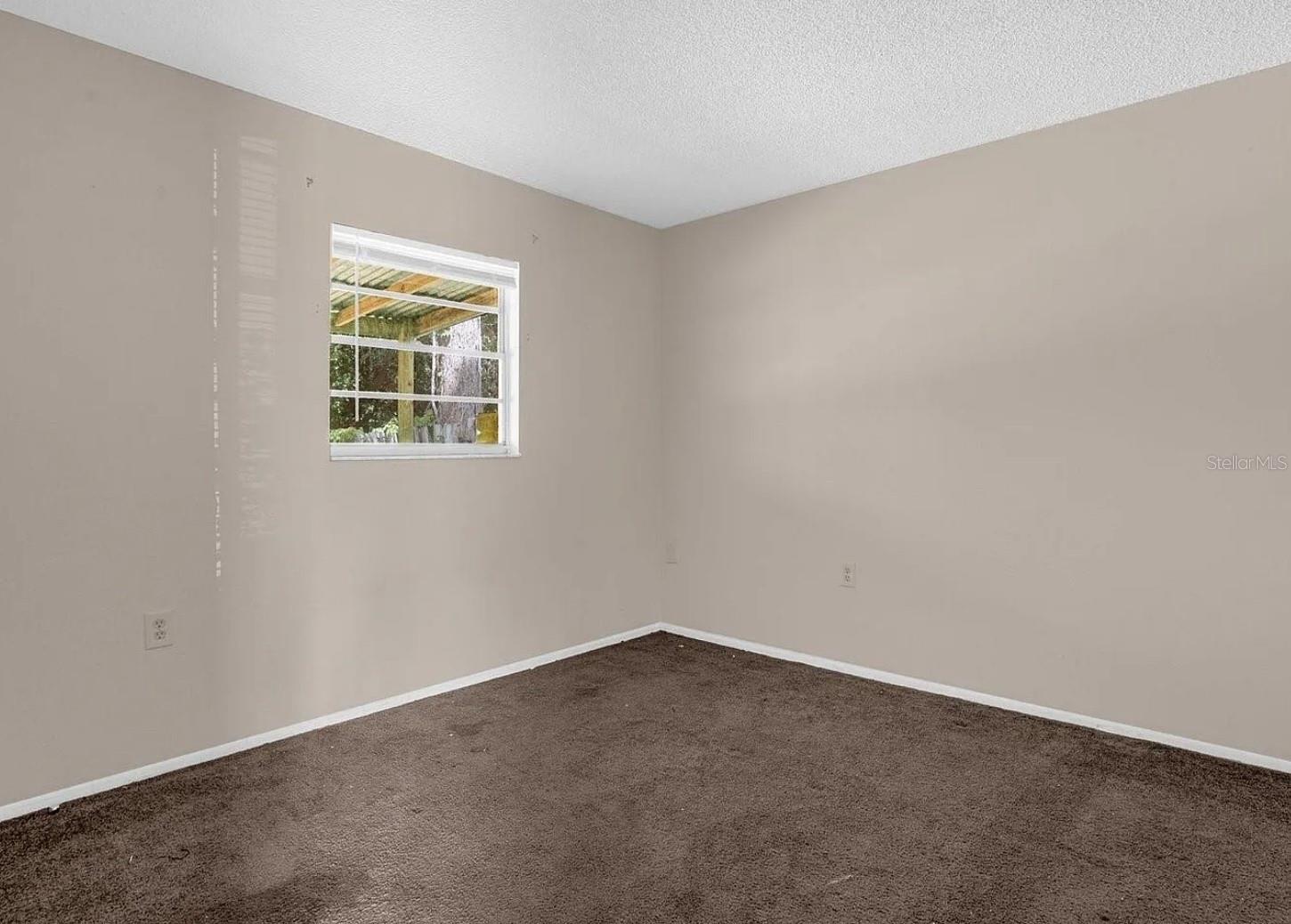 Image 11 of 17 For 15115 Omaha Street