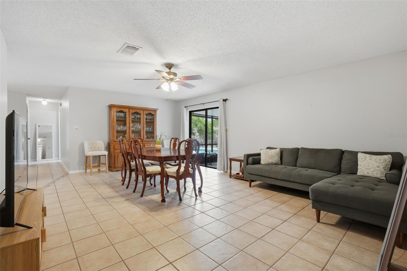 Image 9 of 41 For 1525 Jaguar Circle