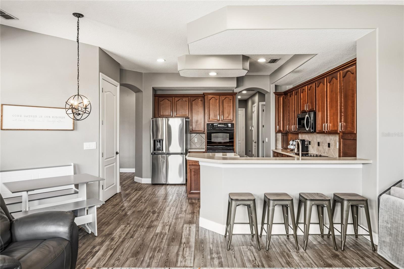 Image 10 of 55 For 6502 Everingham Lane