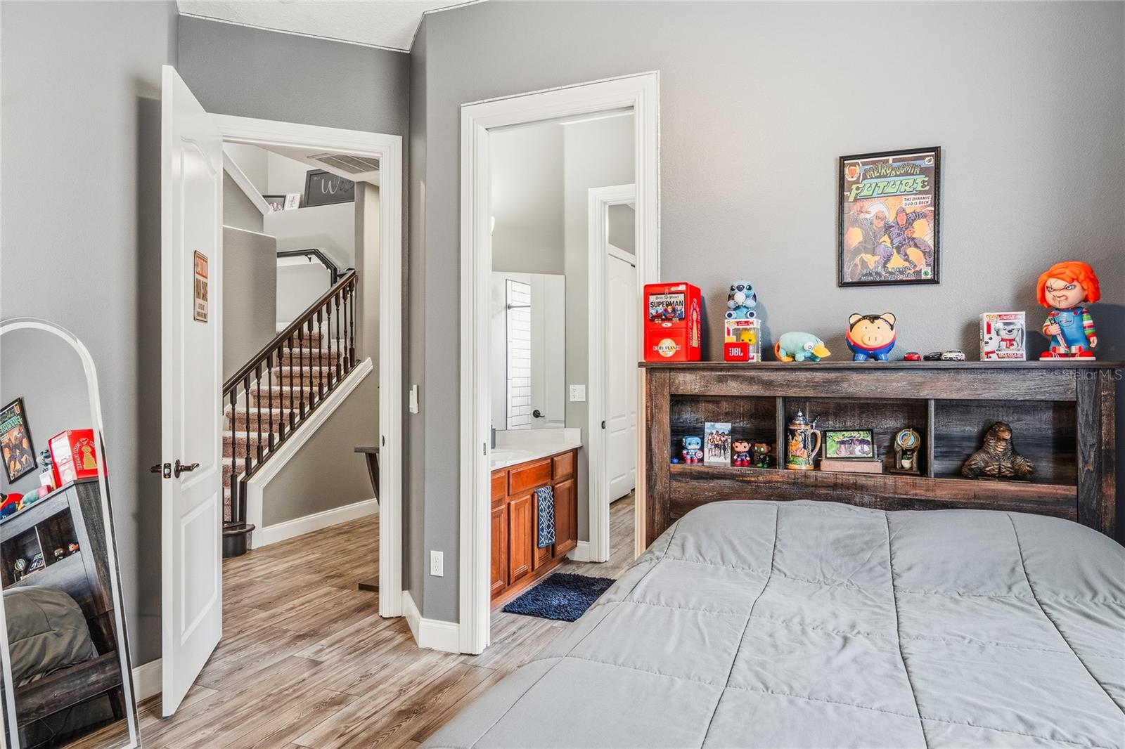 Image 23 of 55 For 6502 Everingham Lane