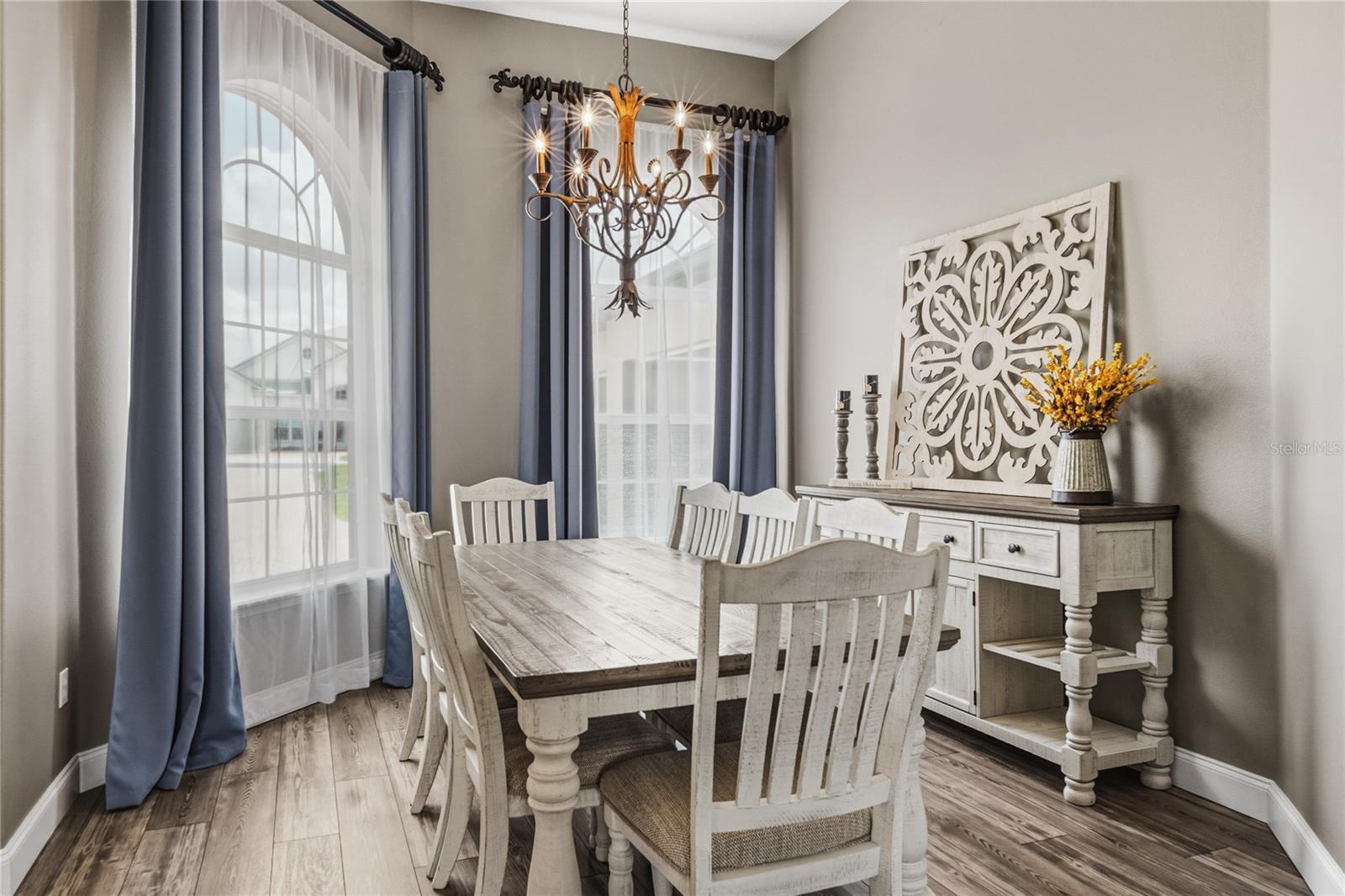 Image 5 of 55 For 6502 Everingham Lane