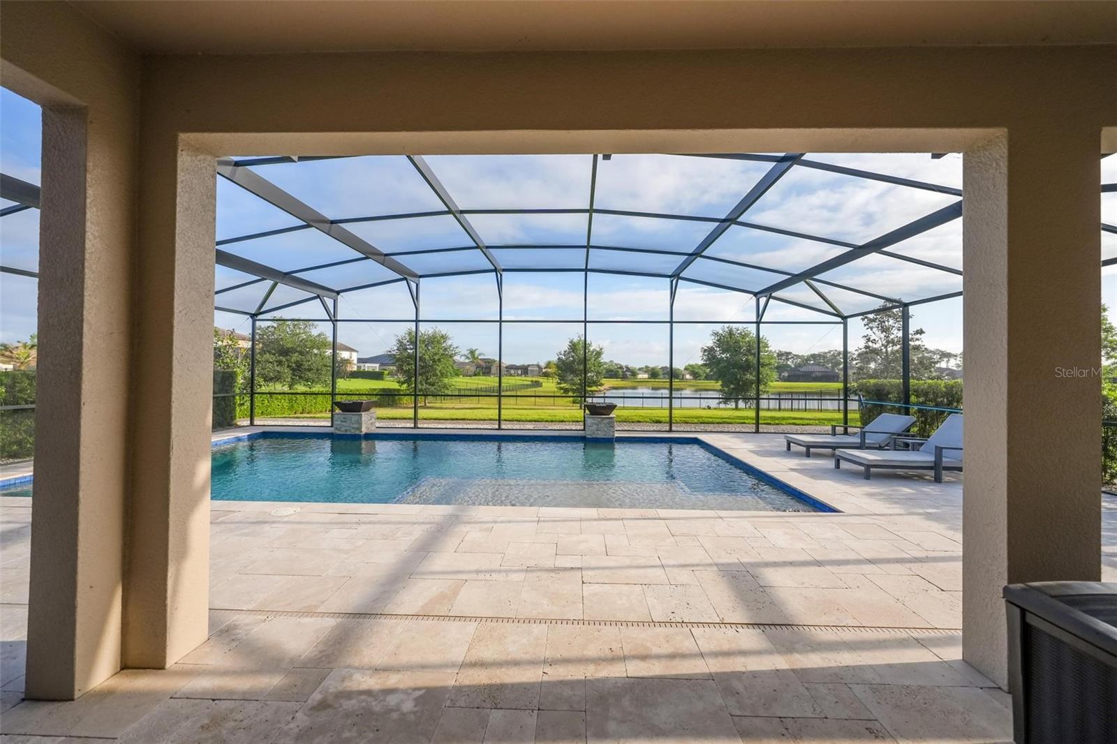 Image 16 of 81 For 17507 Lagoda Lane