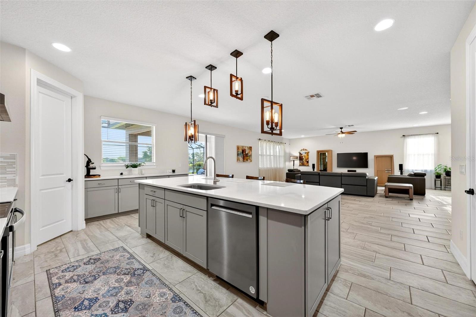 Image 3 of 81 For 17507 Lagoda Lane