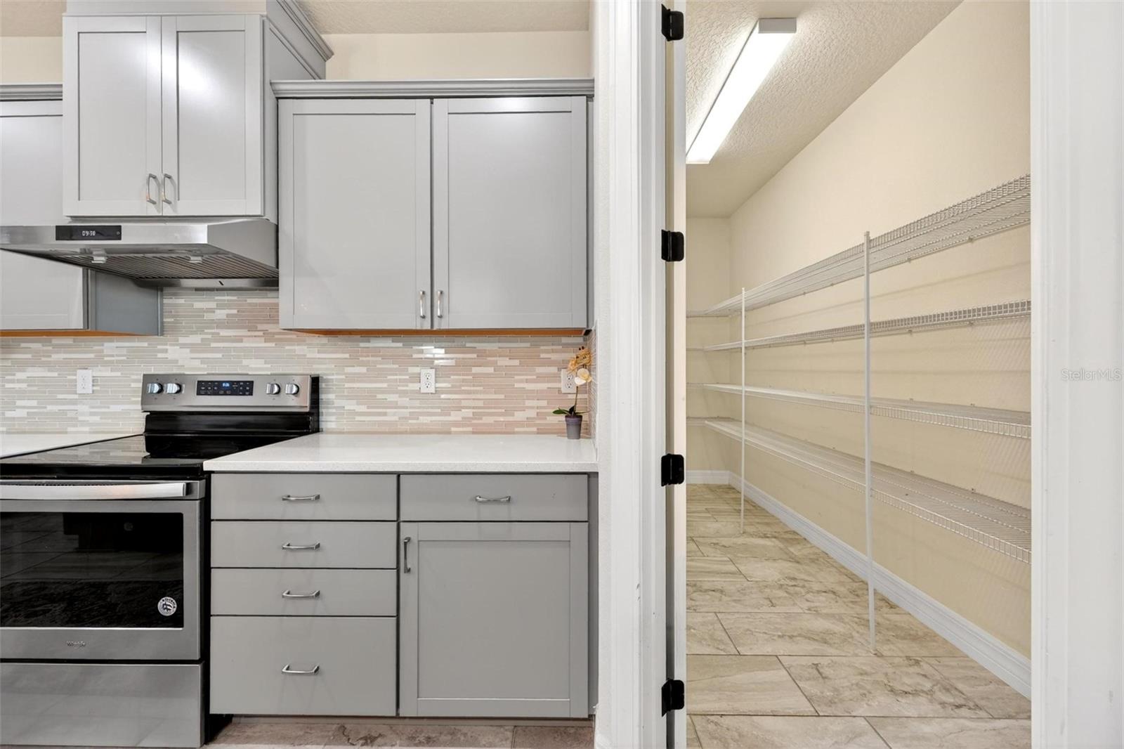 Image 31 of 81 For 17507 Lagoda Lane
