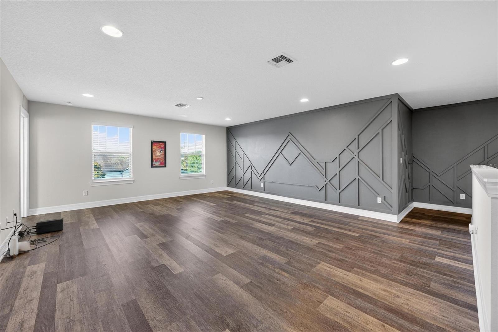 Image 37 of 81 For 17507 Lagoda Lane