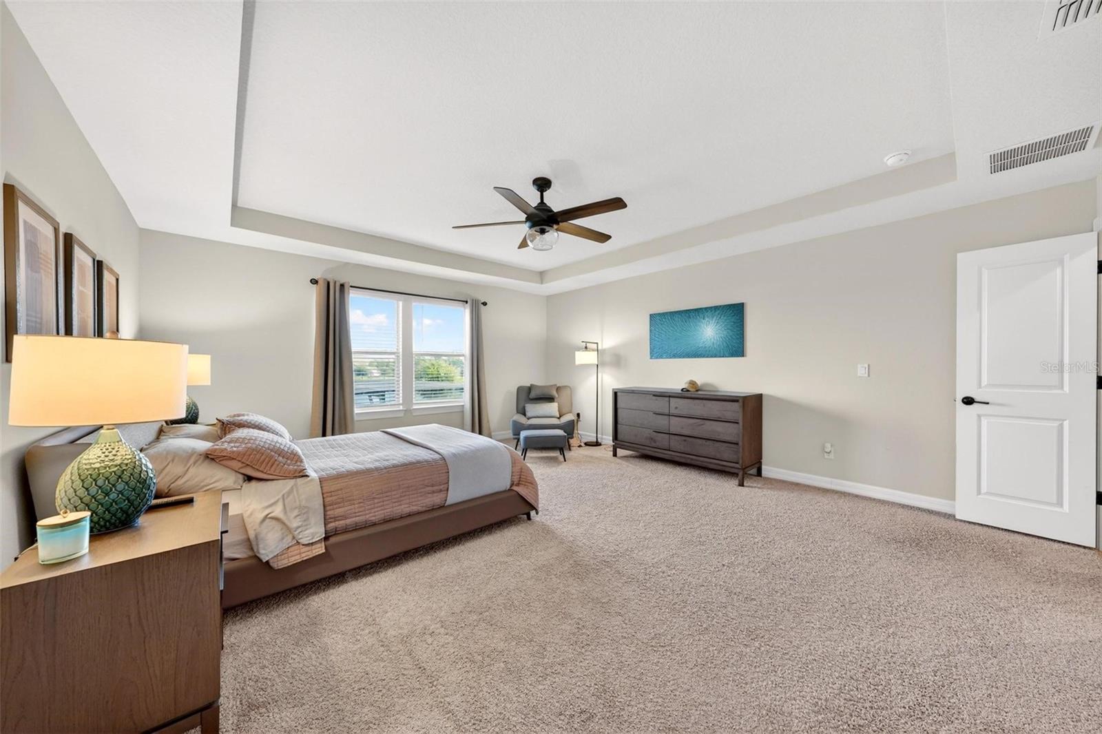 Image 43 of 81 For 17507 Lagoda Lane