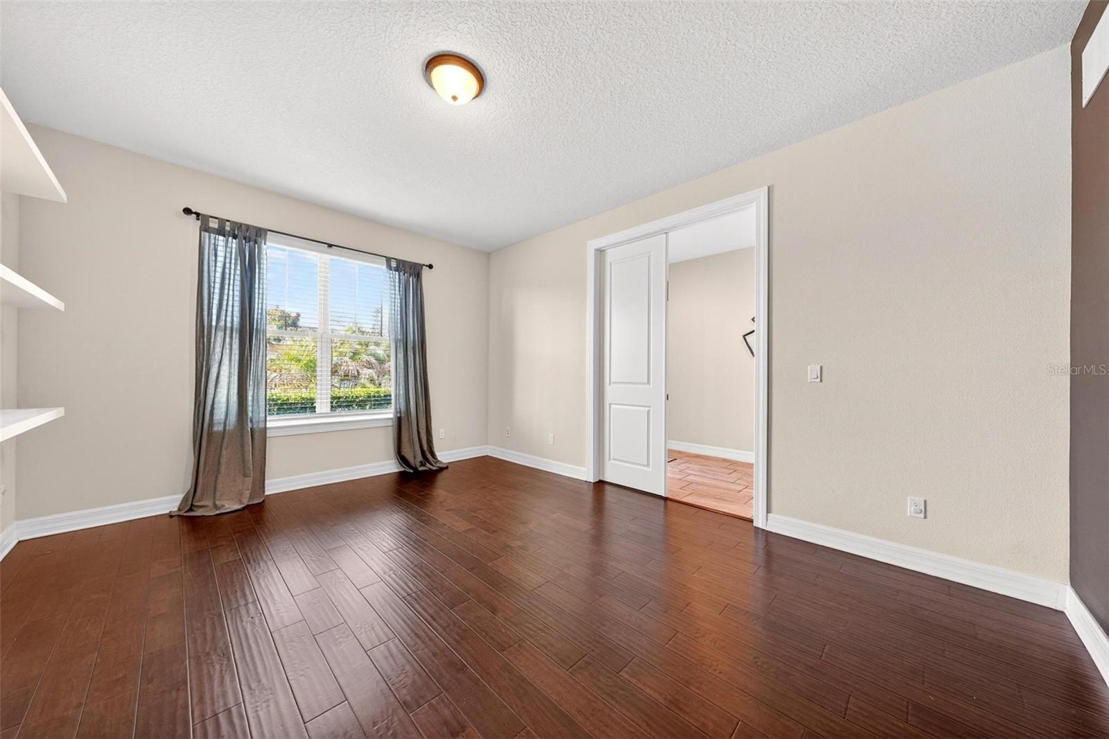 Image 55 of 81 For 17507 Lagoda Lane