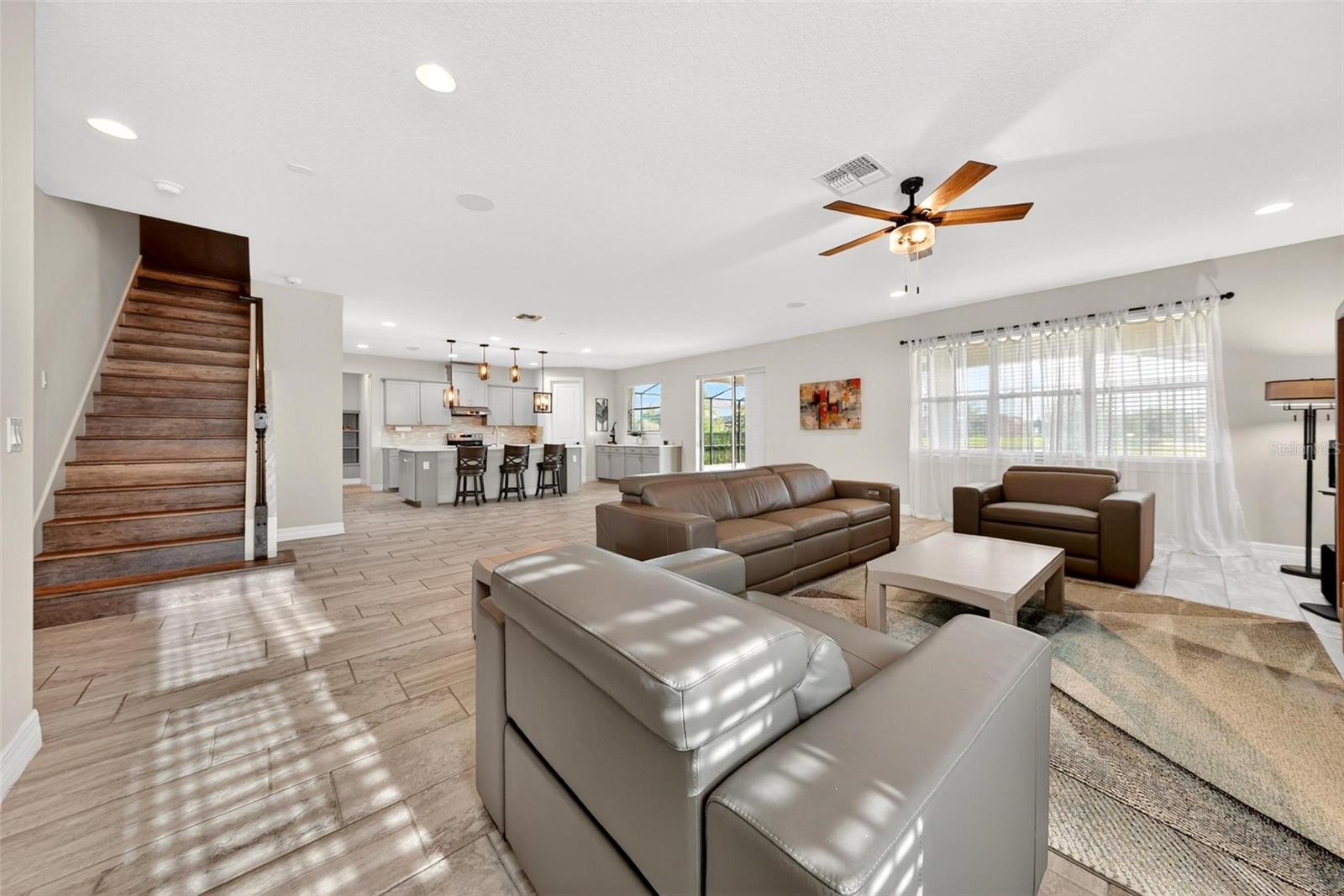 Image 9 of 81 For 17507 Lagoda Lane