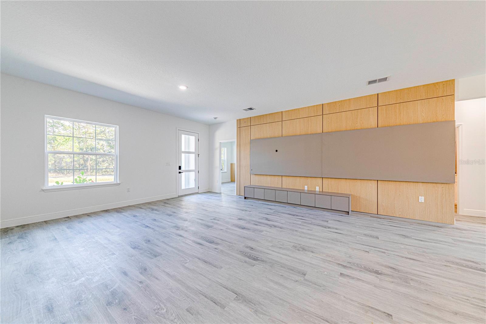 Listing photo id 8 for 10720 Citrus Springs Boulevard
