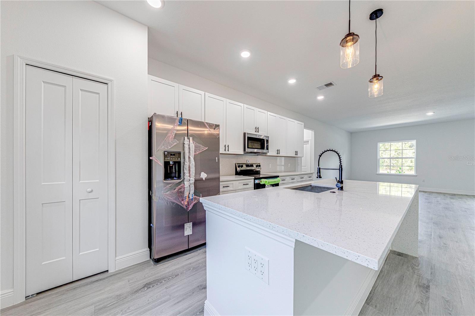 Listing photo id 12 for 10720 Citrus Springs Boulevard