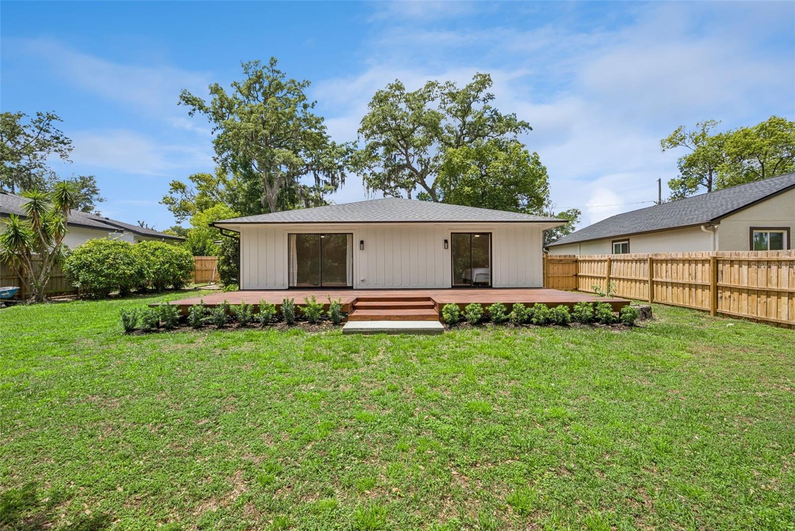 Image 28 of 29 For 636 Hillcrest Avenue