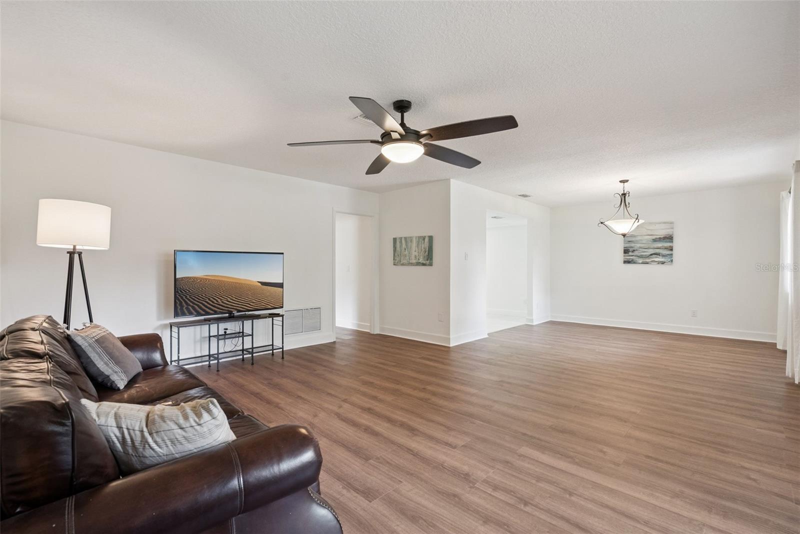 Image 4 of 29 For 636 Hillcrest Avenue
