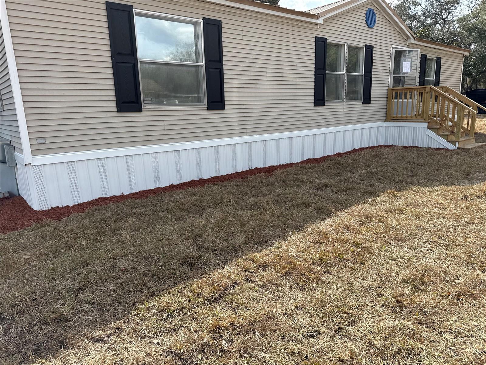 Details for 5520 Indiana Drive, LADY LAKE, FL 32159