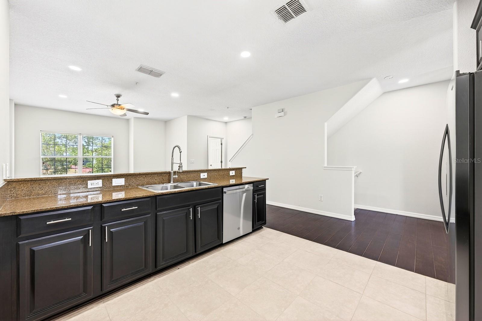 Image 12 of 35 For 1828 Grand Rue Drive