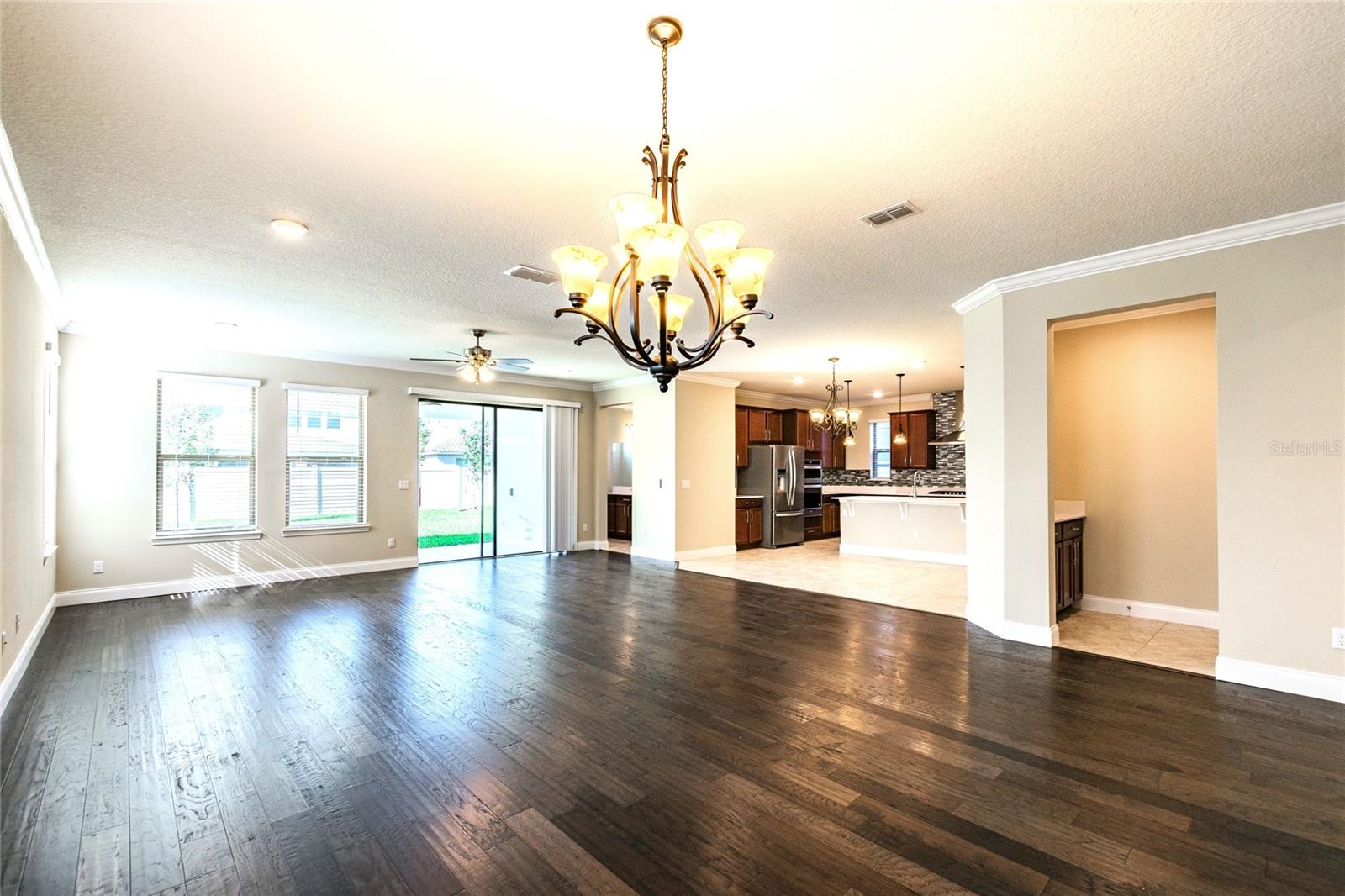Image 10 of 90 For 8278 Procida Isle Lane