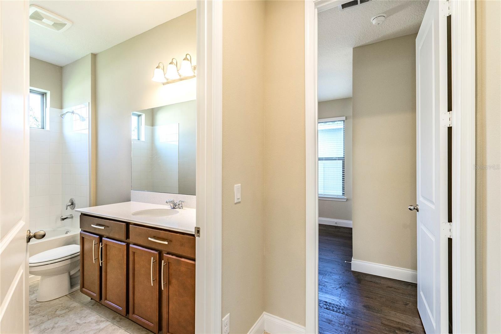 Image 15 of 90 For 8278 Procida Isle Lane