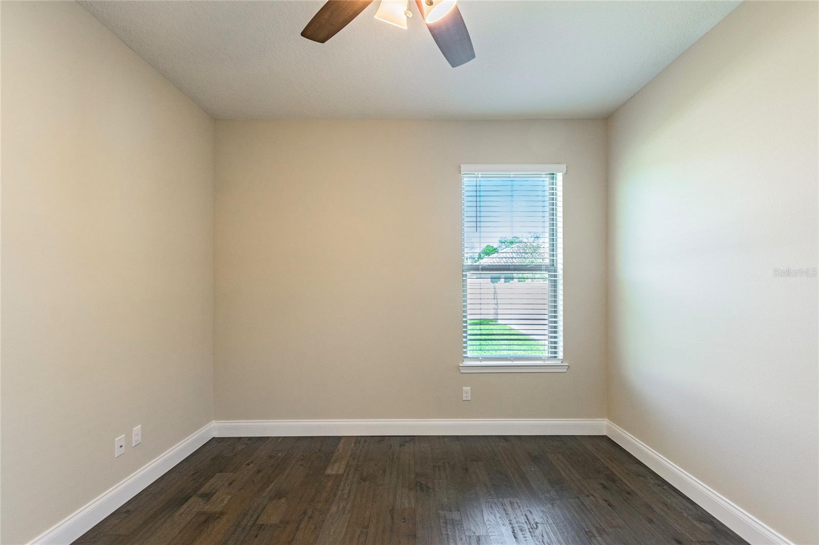 Image 17 of 90 For 8278 Procida Isle Lane