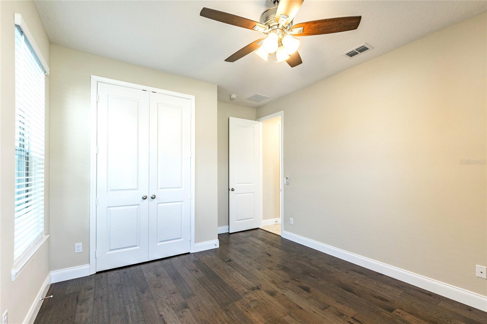 Image 19 of 90 For 8278 Procida Isle Lane