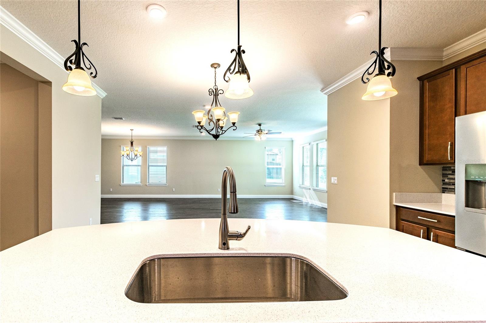 Image 32 of 90 For 8278 Procida Isle Lane