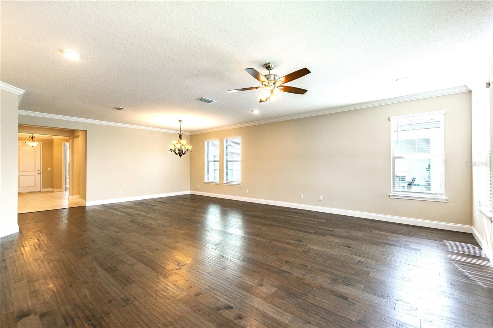 Image 33 of 90 For 8278 Procida Isle Lane