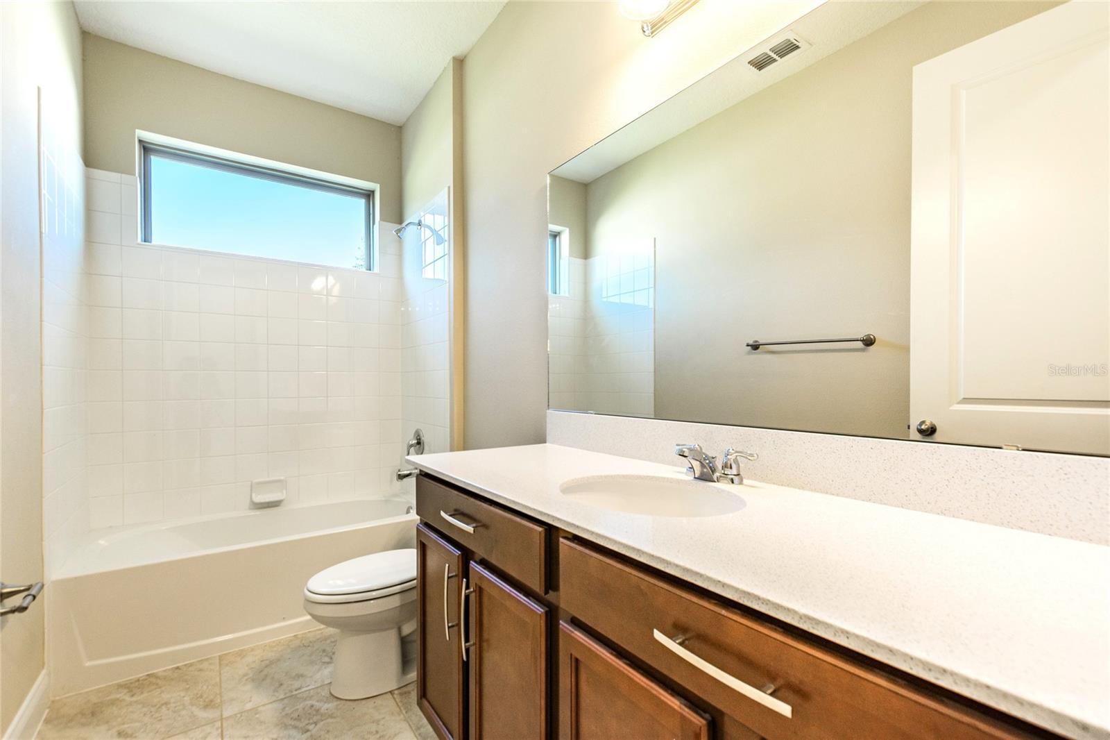 Image 34 of 90 For 8278 Procida Isle Lane