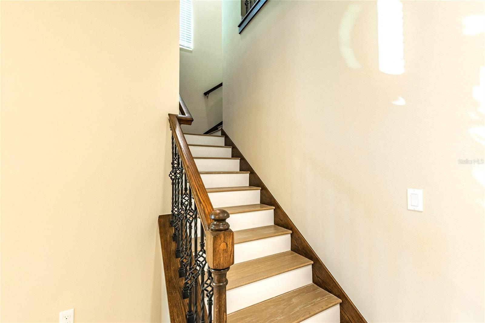 Image 37 of 90 For 8278 Procida Isle Lane