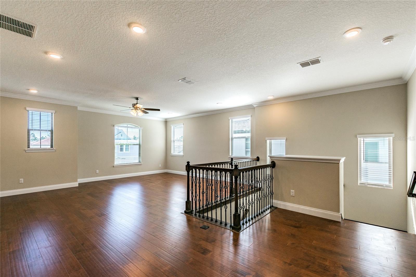 Image 43 of 90 For 8278 Procida Isle Lane