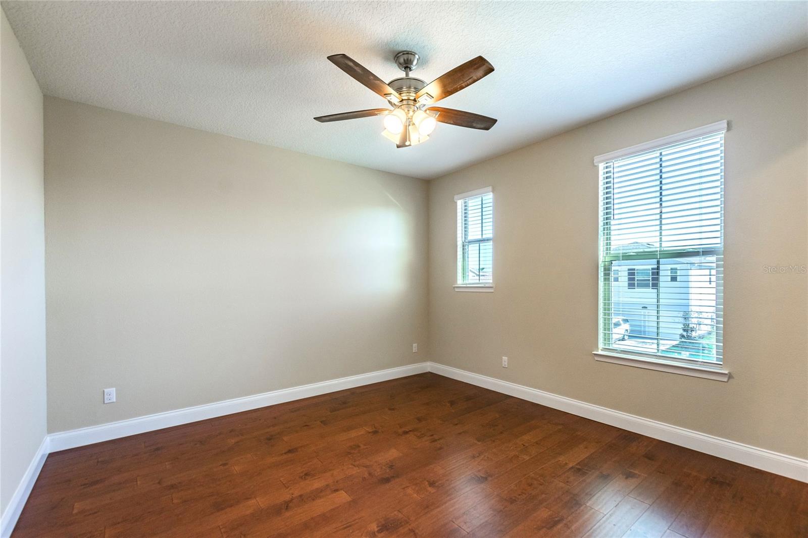 Image 76 of 90 For 8278 Procida Isle Lane