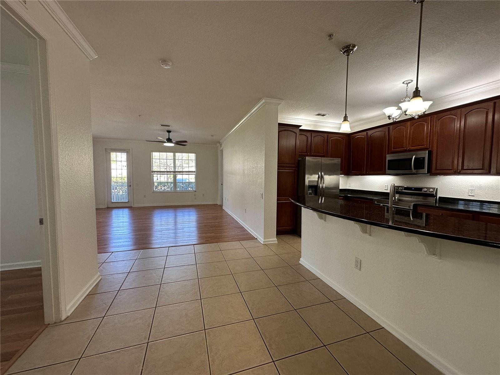 Image 11 of 65 For 5024 Shoreway Loop 107