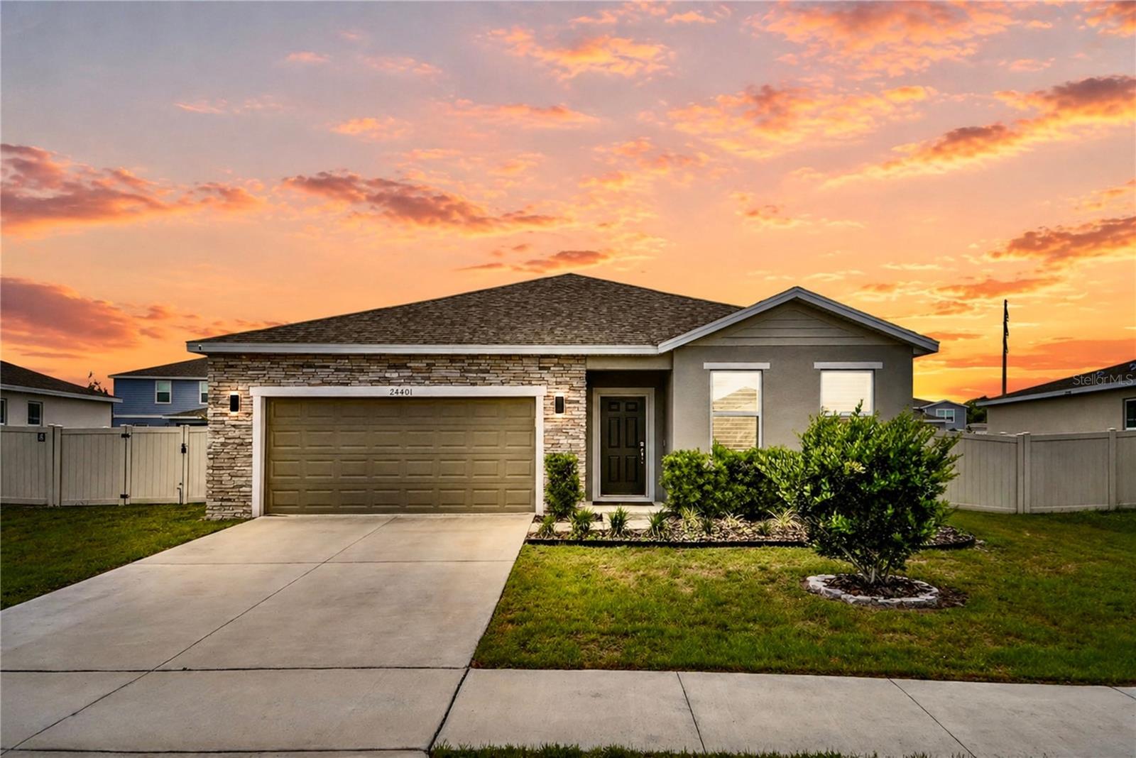 Details for 24401 Sunnys Halo Way, SORRENTO, FL 32776