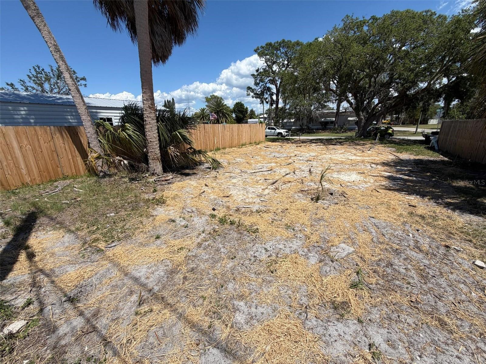 Image 5 of 6 For 6825 Garden Drive