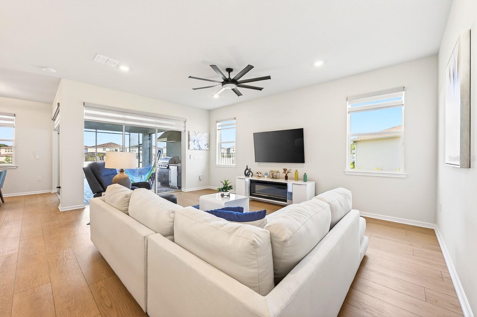 Image 10 of 50 For 13780 Fresh Ivy Street