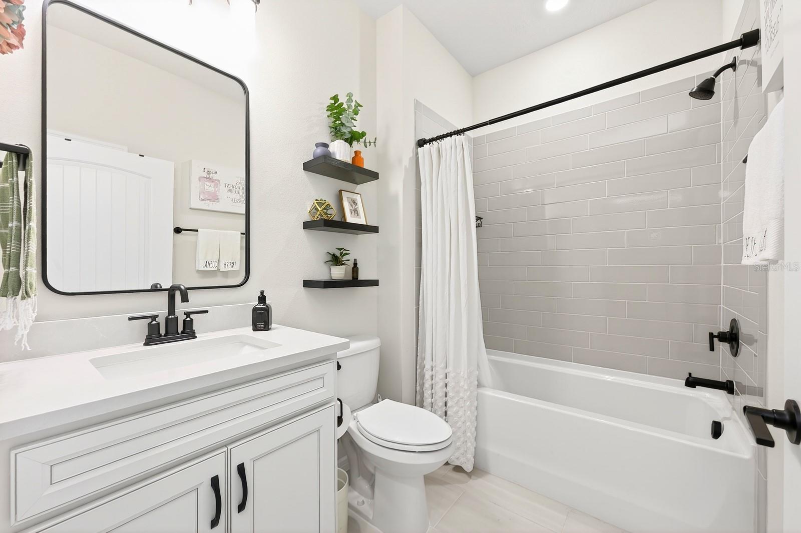 Image 17 of 50 For 13780 Fresh Ivy Street