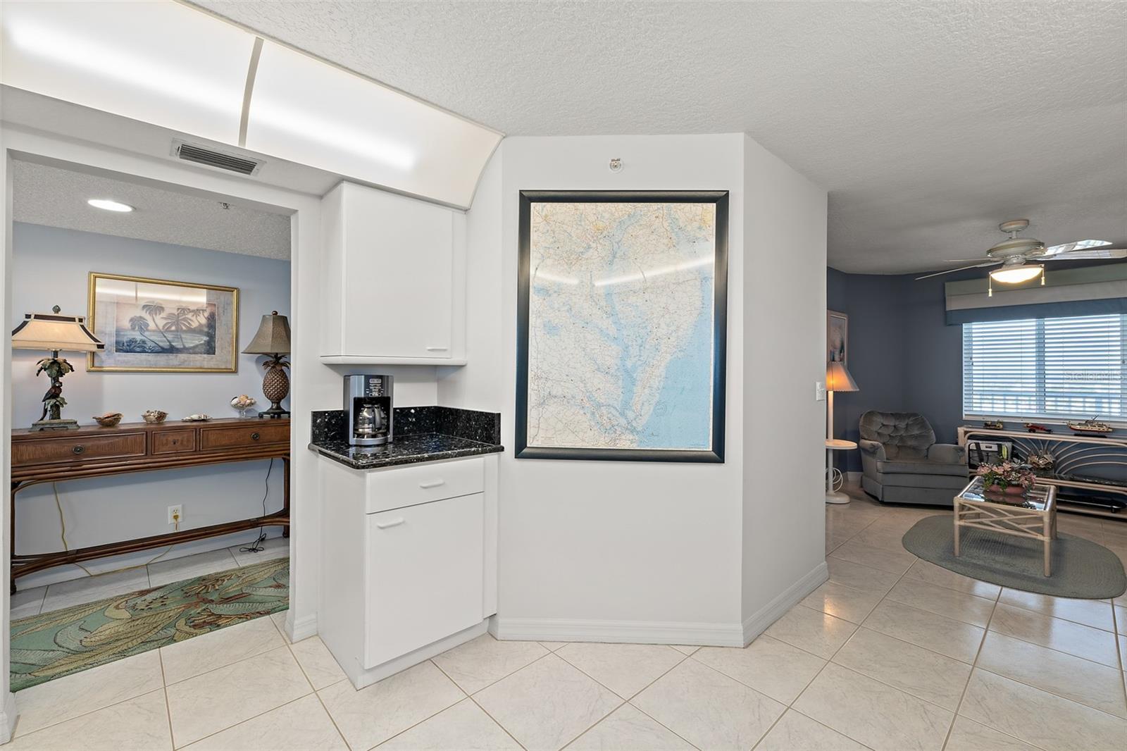Listing photo id 10 for 3740 Ocean Beach Boulevard 805