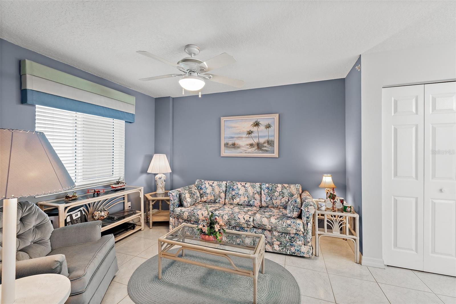 Listing photo id 12 for 3740 Ocean Beach Boulevard 805