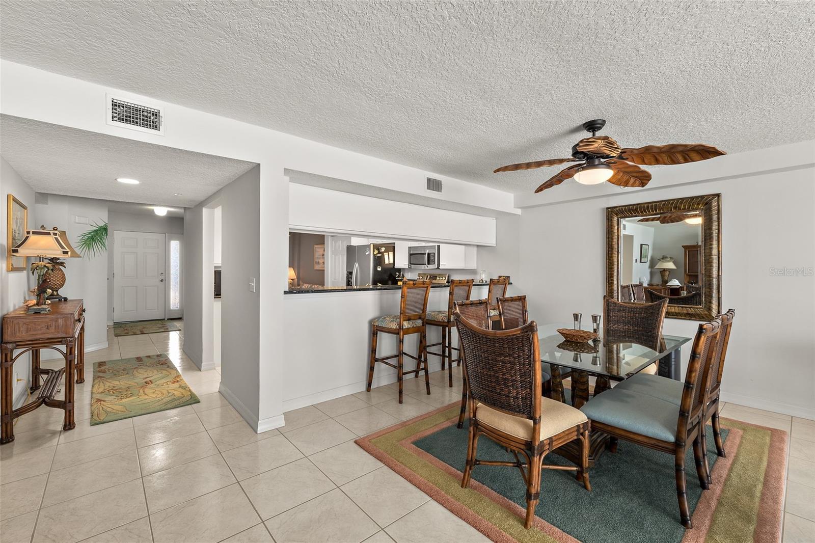 Listing photo id 15 for 3740 Ocean Beach Boulevard 805