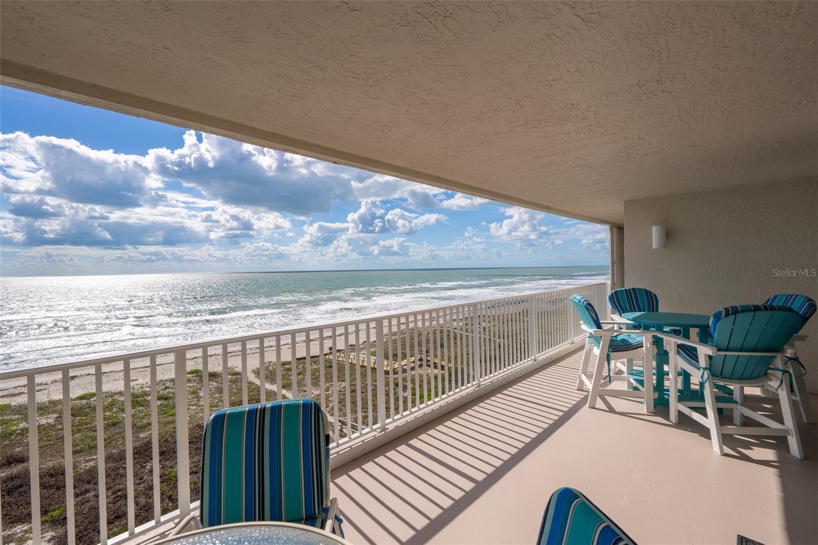 Listing photo id 18 for 3740 Ocean Beach Boulevard 805