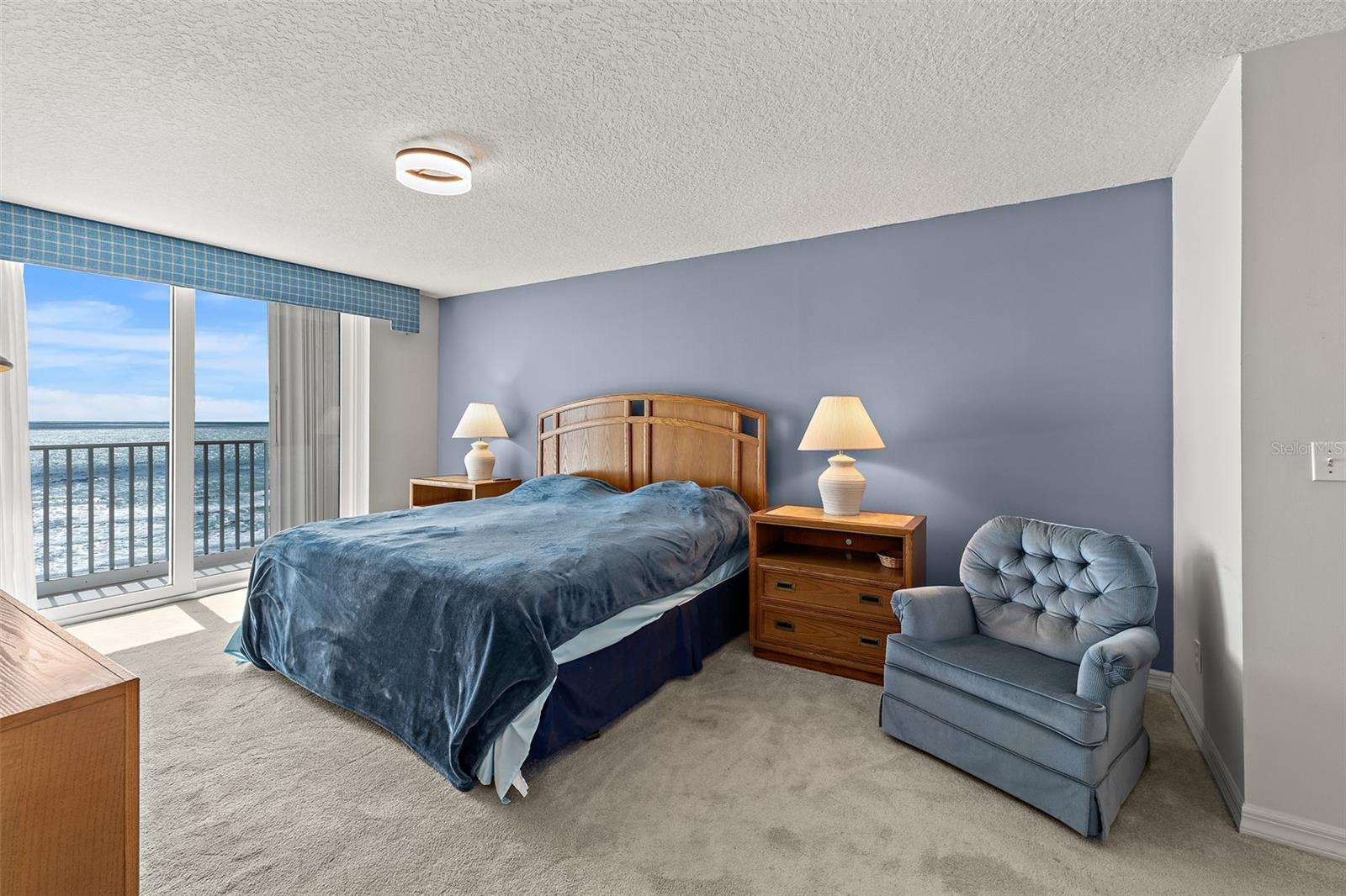 Listing photo id 21 for 3740 Ocean Beach Boulevard 805