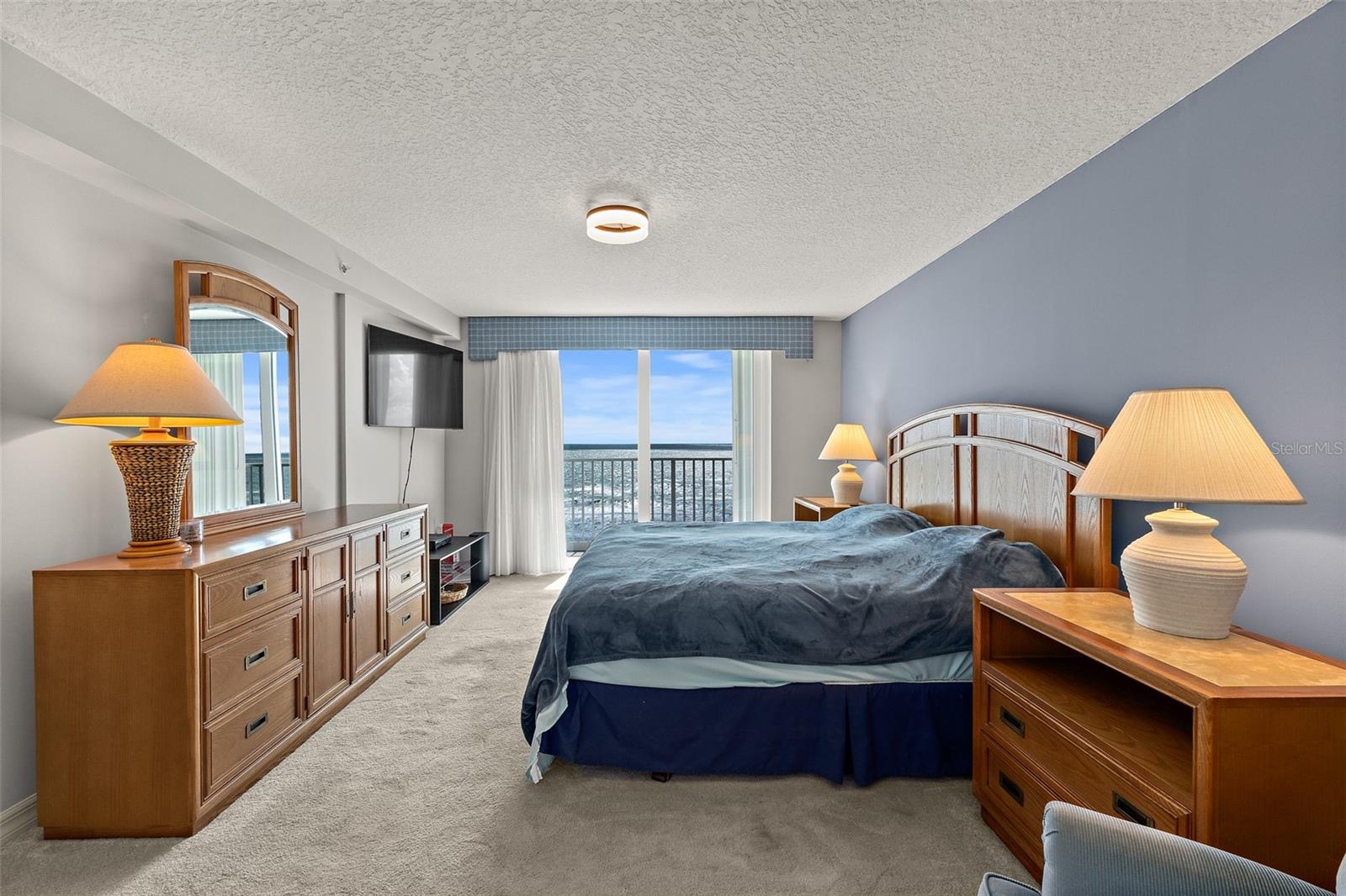 Listing photo id 22 for 3740 Ocean Beach Boulevard 805