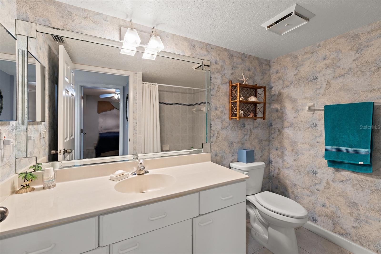Listing photo id 28 for 3740 Ocean Beach Boulevard 805