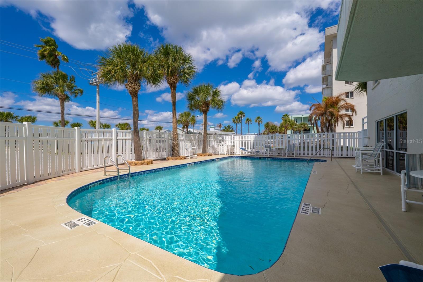 Listing photo id 41 for 3740 Ocean Beach Boulevard 805