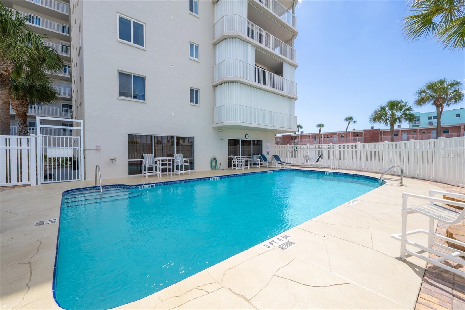 Listing photo id 46 for 3740 Ocean Beach Boulevard 805