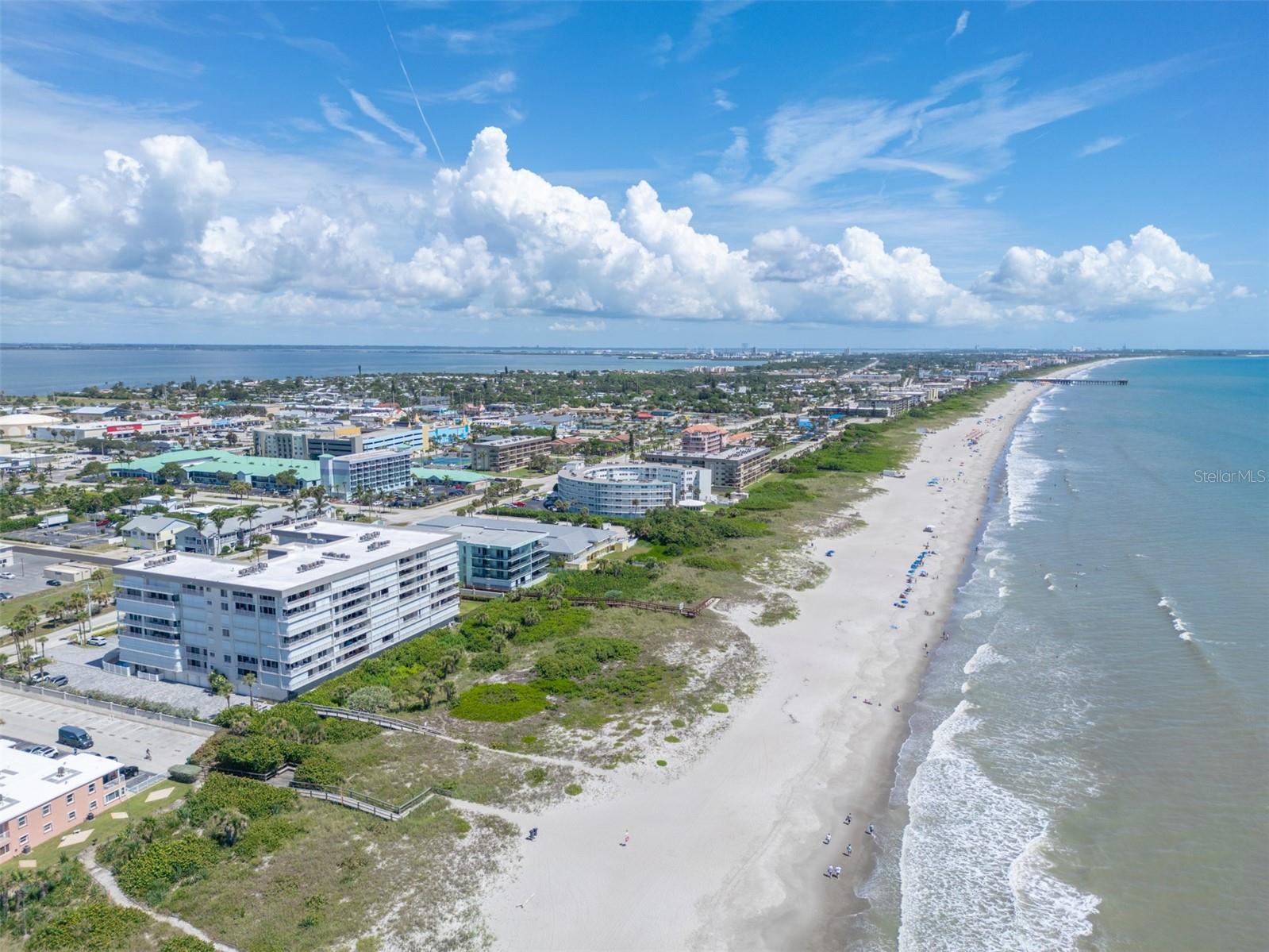 Listing photo id 50 for 3740 Ocean Beach Boulevard 805